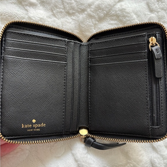Kate Spade nylon zip around wallet - Picture 3 of 6